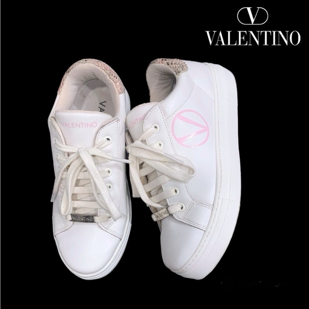 Valentino Sneakers size 6 white/pink
